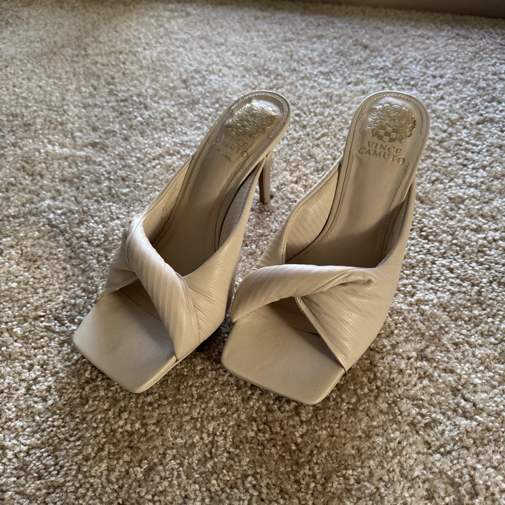 Vince Camuto Elegant Cream Heeled Mules
